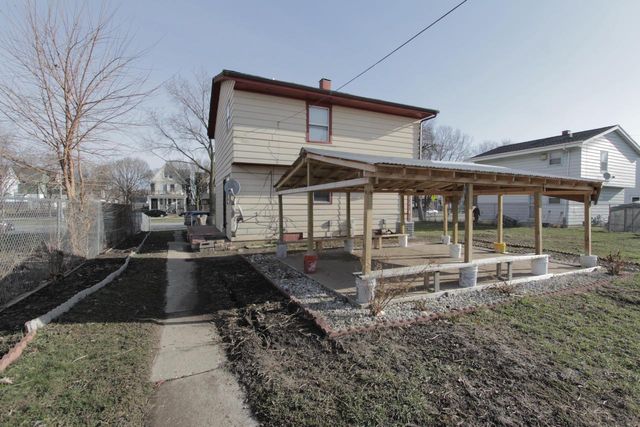 2449 W Highland AVENUE, Milwaukee, WI 53233