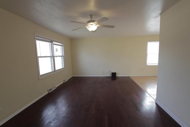 2449 W Highland AVENUE, Milwaukee, WI 53233
