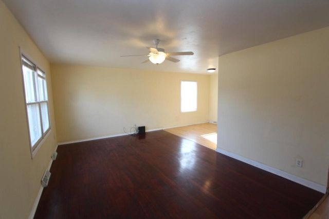 2449 W Highland AVENUE, Milwaukee, WI 53233