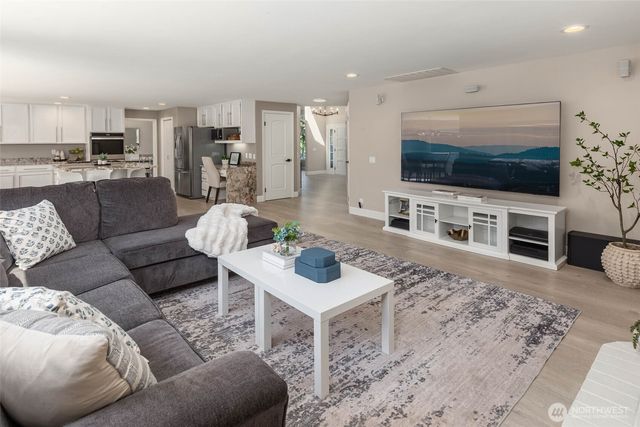 12469 NE 164th Street, Woodinville, WA 98072