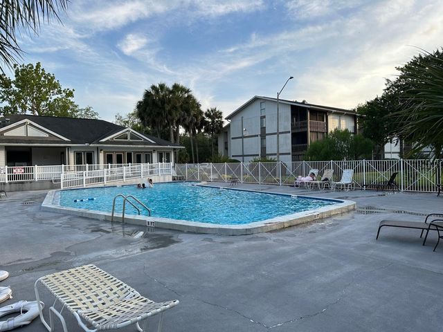 6519 W NEWBERRY ROAD 911, Gainesville, FL 32605