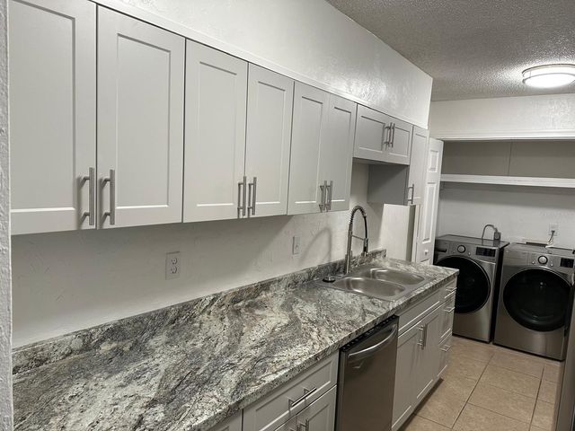 6519 W NEWBERRY ROAD 911, Gainesville, FL 32605