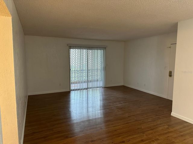 6519 W NEWBERRY ROAD 911, Gainesville, FL 32605