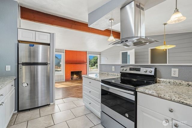 4301 E F Street, Tacoma, WA 98404