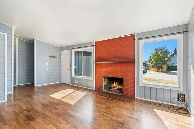 4301 E F Street, Tacoma, WA 98404