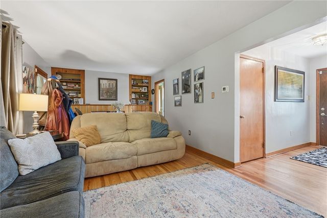 2449 Hampton Ave, Hampton, PA 15101