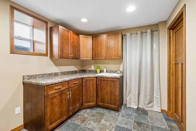 2717 Emerson Avenue S, Minneapolis, MN 55408