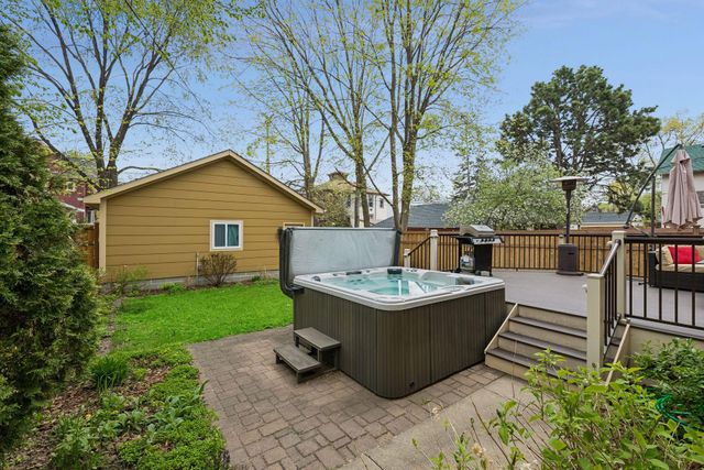 2717 Emerson Avenue S, Minneapolis, MN 55408