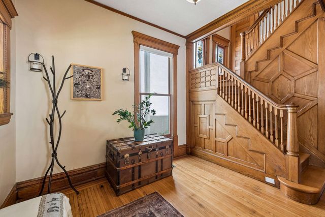 2717 Emerson Avenue S, Minneapolis, MN 55408