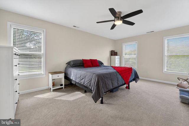 1691 VILLAGE GREEN DR, Woodbine, MD 21797