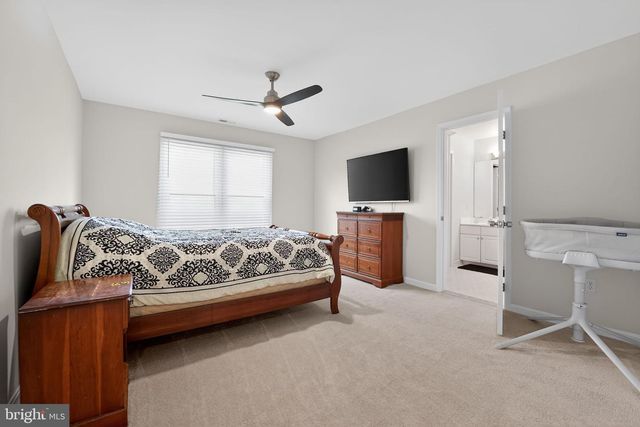 1691 VILLAGE GREEN DR, Woodbine, MD 21797