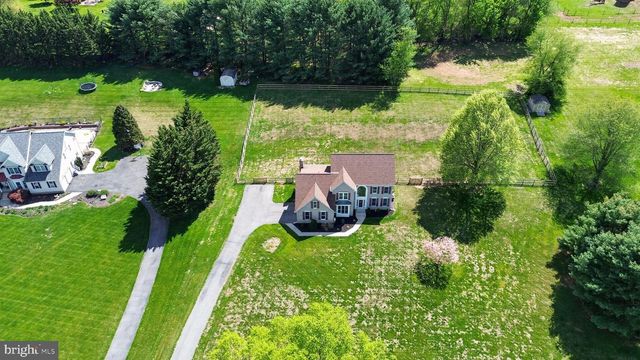 1691 VILLAGE GREEN DR, Woodbine, MD 21797