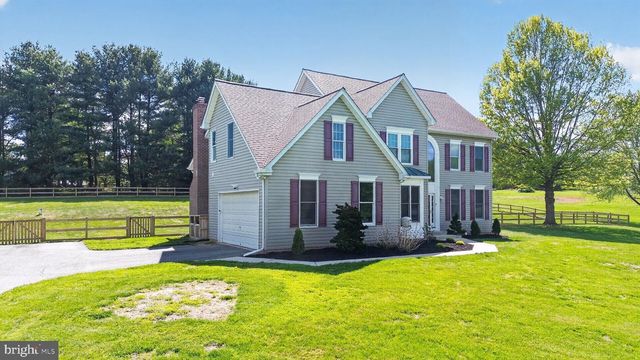 1691 VILLAGE GREEN DR, Woodbine, MD 21797