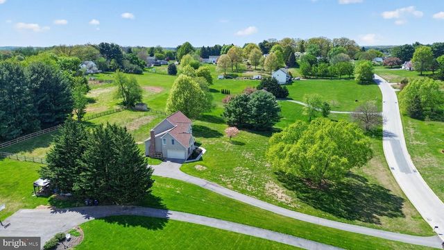 1691 VILLAGE GREEN DR, Woodbine, MD 21797