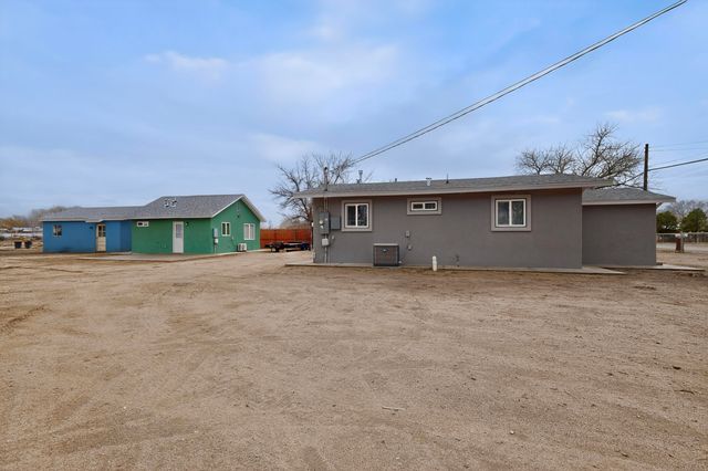 1902 Tapia Boulevard SW, Albuquerque, NM 87105