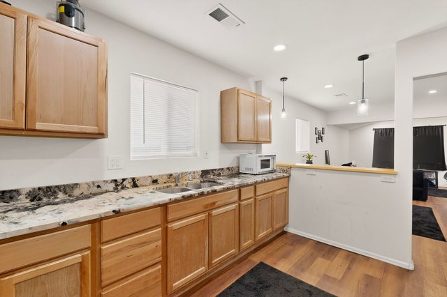 1902 Tapia Boulevard SW, Albuquerque, NM 87105