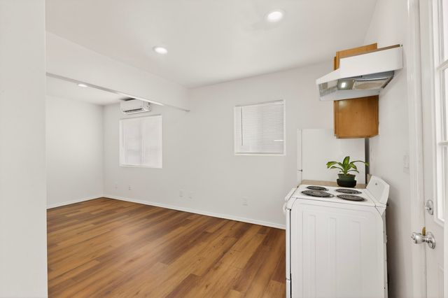 1902 Tapia Boulevard SW, Albuquerque, NM 87105