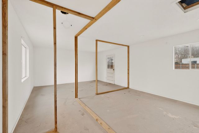 1902 Tapia Boulevard SW, Albuquerque, NM 87105