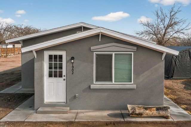 1902 Tapia Boulevard SW, Albuquerque, NM 87105