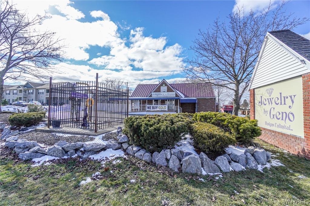 4734 Transit Road, Cheektowaga, NY 14043