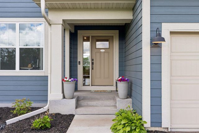 8143 Haywood Drive, Lino Lakes, MN 55014