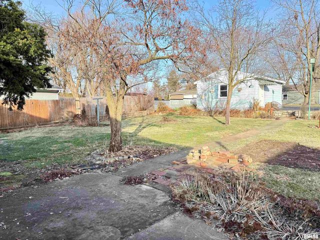 617 EUREKA Avenue, Eureka, IL 61530