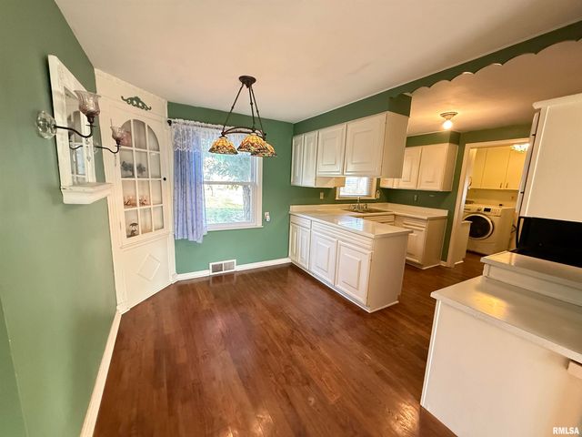 617 EUREKA Avenue, Eureka, IL 61530