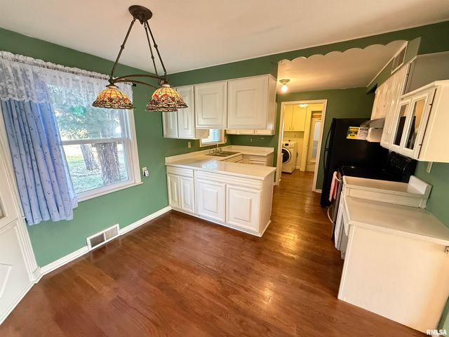 617 EUREKA Avenue, Eureka, IL 61530