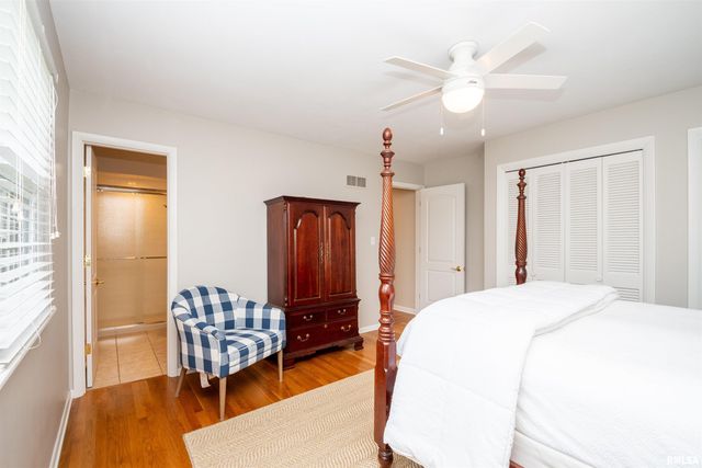 6601 N CEDARBROOK Lane, Peoria, IL 61614