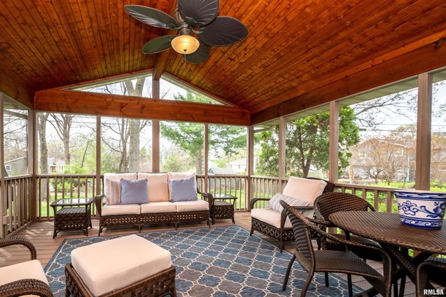 6601 N CEDARBROOK Lane, Peoria, IL 61614