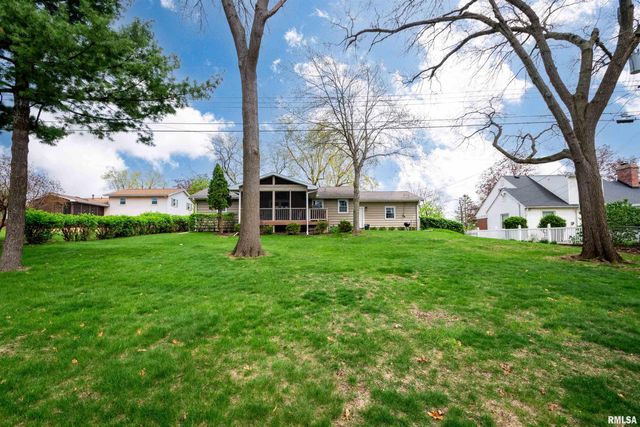 6601 N CEDARBROOK Lane, Peoria, IL 61614