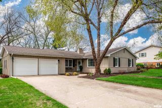 6601 N CEDARBROOK Lane, Peoria, IL 61614