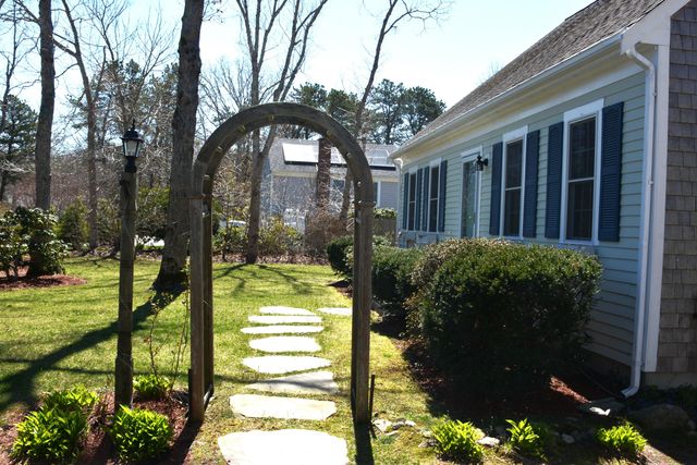 5 Nottingham Drive, East Sandwich, MA 02537