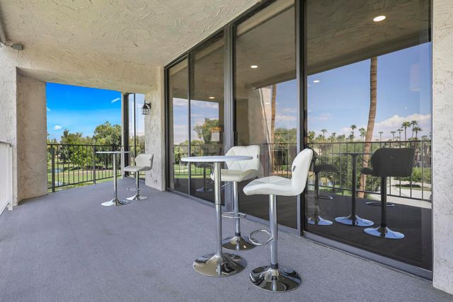 910 Island Drive 406, Rancho Mirage, CA 92270