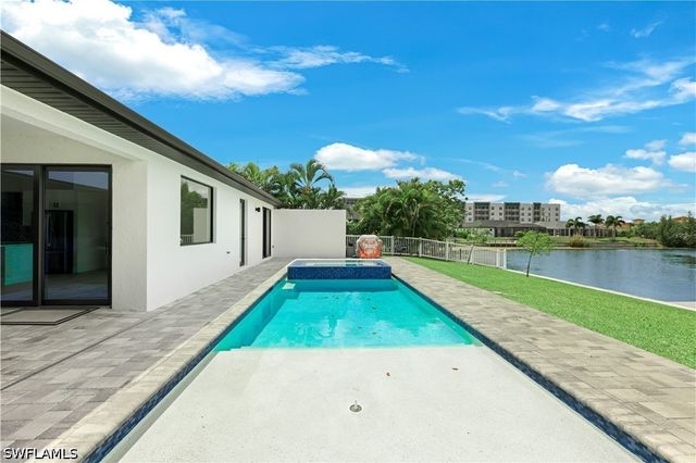 1429 SW 24th ST, Cape Coral, FL 33991