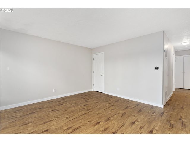 8705 Se PARDEE St, Portland, OR 97266