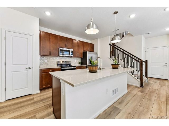 28840 E 6th Pl, Watkins, CO 80137