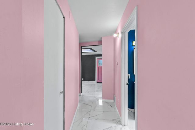 1677 Cheak St, Louisville, KY 40213