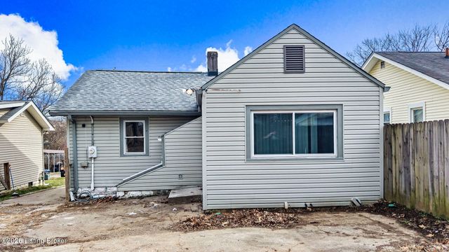 1677 Cheak St, Louisville, KY 40213