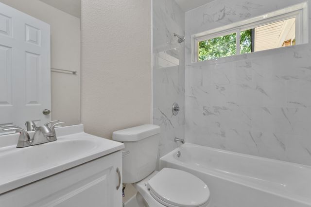 908 W Inwood Drive, Arlington, TX 76013