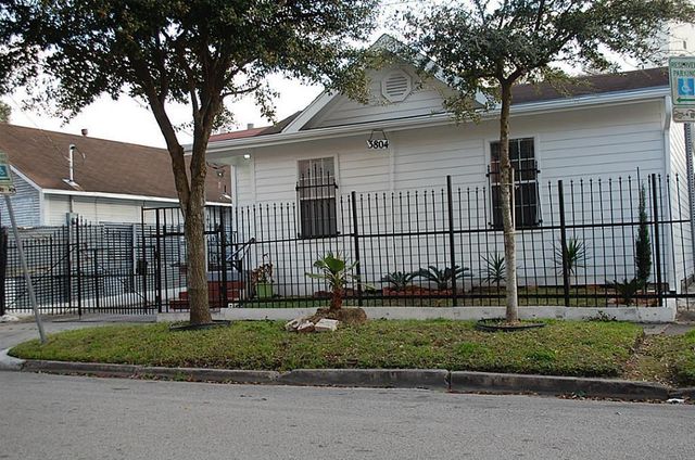 3804 Garrow Street, Houston, TX 77003