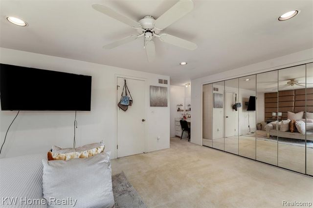 7356 Balsam Court, West Bloomfield, MI 48322