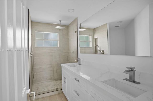 9354 Arborwood Cir 9354, Davie, FL 33328
