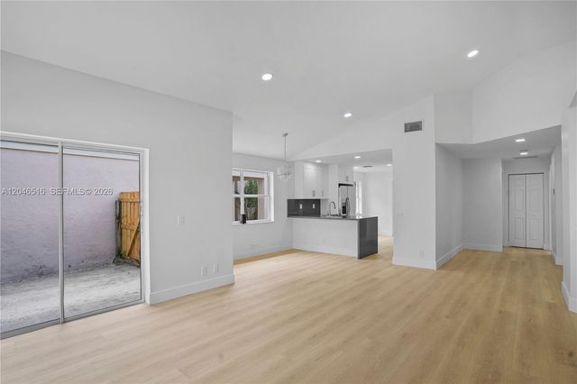 9354 Arborwood Cir 9354, Davie, FL 33328