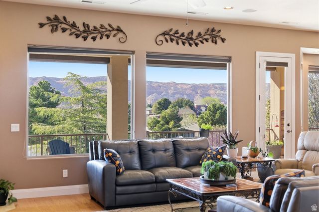 5295 N 1530 W, Winchester Hills, UT 84770