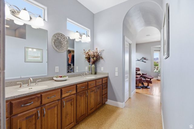 5295 N 1530 W, Winchester Hills, UT 84770