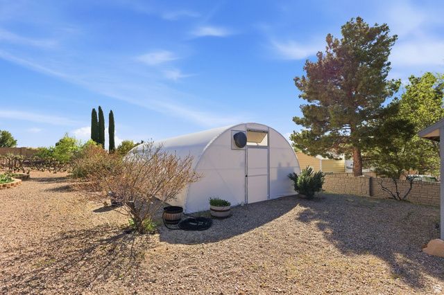 5295 N 1530 W, Winchester Hills, UT 84770