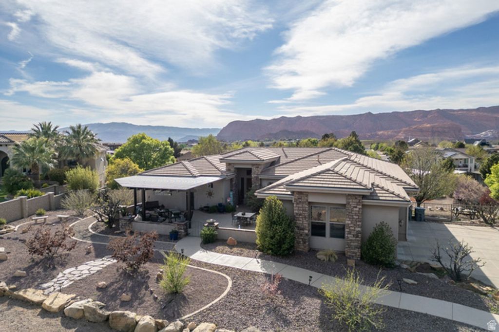5295 N 1530 W, Winchester Hills, UT 84770