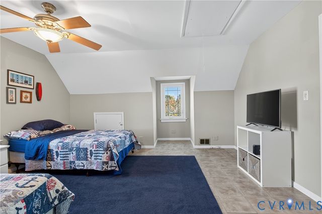 289 Tammy Dr, White Stone, VA 22578