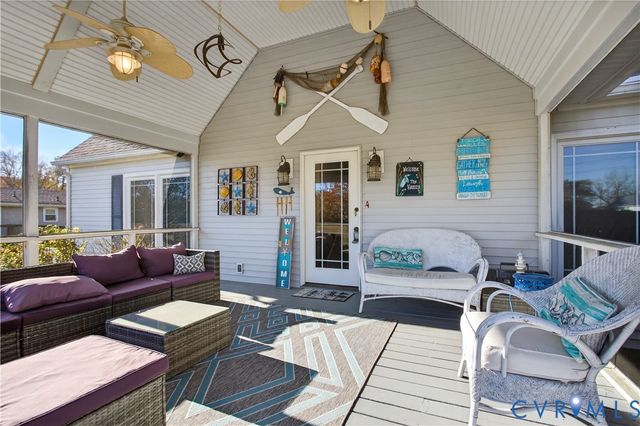 289 Tammy Dr, White Stone, VA 22578